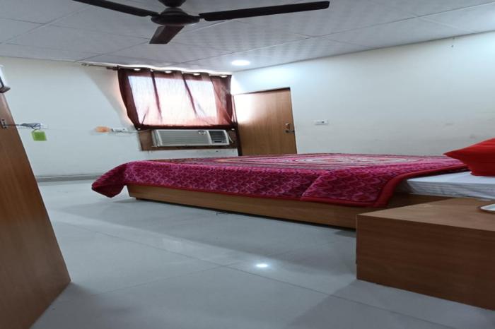 rrooms eco hotel royal