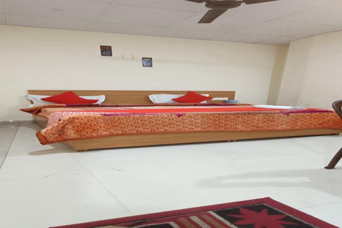 rrooms eco hotel royal