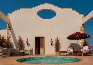 hotel irada pune wine country