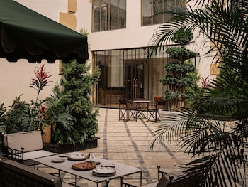 hotel irada pune wine country