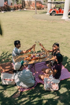 hotel irada pune wine country