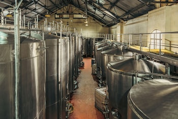 hotel irada pune wine country