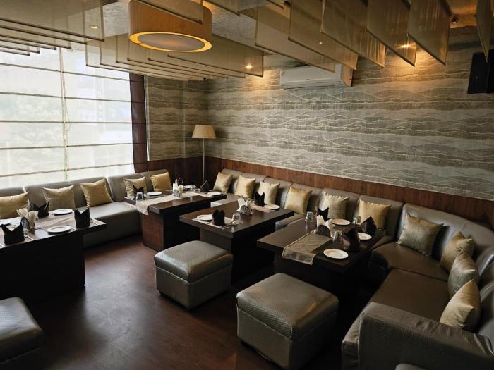 hotel tirupati plaza