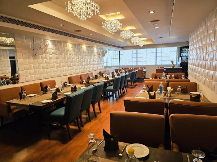 hotel tirupati plaza