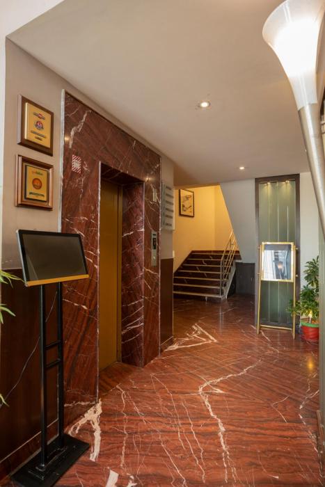 hotel tirupati plaza