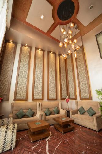 Hotel Tirupati Plaza,,3 star