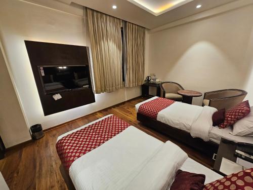 hotel tirupati plaza