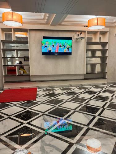 Reside Inn Grand,,5 star