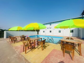 riverside retreat dombivli