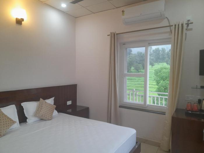 hotel dharamshala ayush health paradise
