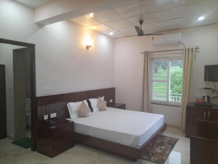 hotel dharamshala ayush health paradise