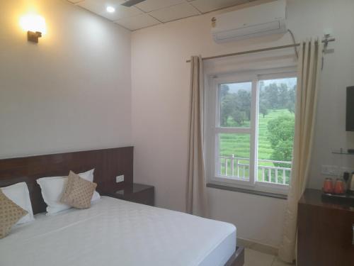 hotel dharamshala ayush health paradise