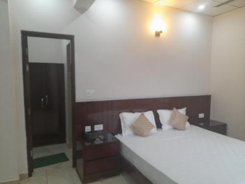 hotel dharamshala ayush health paradise