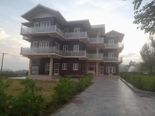 hotel dharamshala ayush health paradise