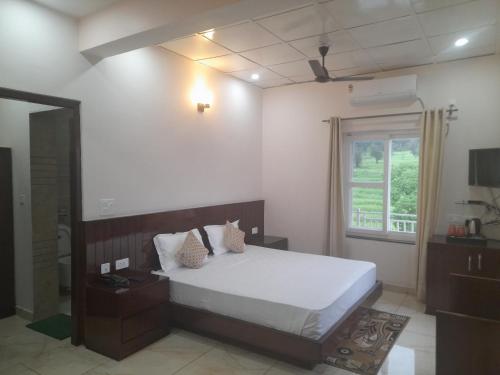 hotel dharamshala ayush health paradise