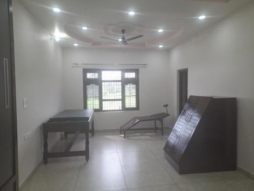 hotel dharamshala ayush health paradise