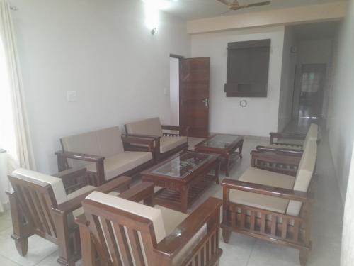 Hotel Dharamshala Ayush Health Paradise,,3 star