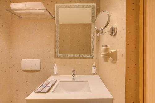 keys lite by lemon tree hotels krishna vijayawada