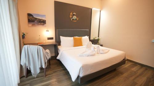 Surf And Sand,,0 star