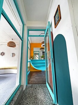 hostel de offlanders rishikesh stay connect explore