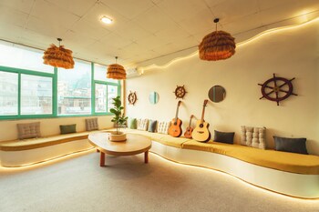 hostel de offlanders rishikesh stay connect explore