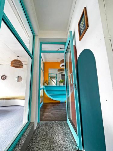 hostel de offlanders rishikesh stay connect explore