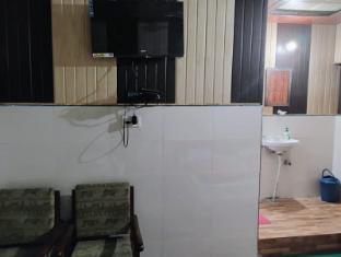 Hotel Nature's Nest Inn,,0 star