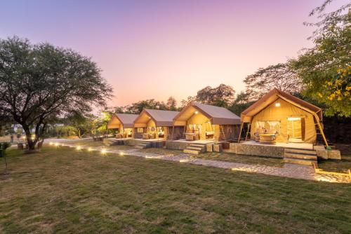 Farm Aravalia Mangar,,4 star