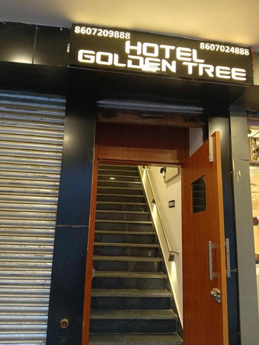 hotel golden tree