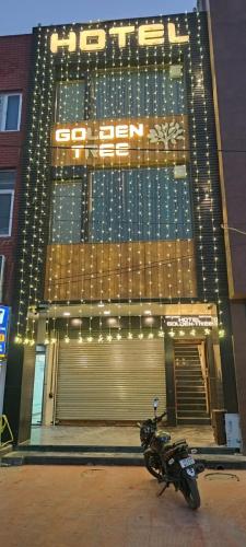 hotel golden tree