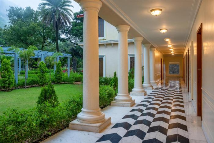 radisson resort mount abu