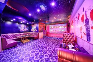 Hill Rive Resort,,5 star