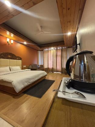 Luxe Signature,,4 star