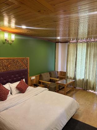 Luxe Signature,,4 star