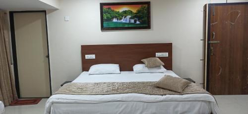 Kuber Residency,,3 star