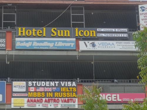 hotel sun icon