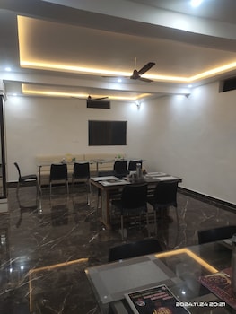 Shree Siddhi Vinayak Hotel & Restaurant,,3 star