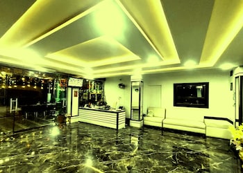 shree siddhi vinayak hotel and restaurant