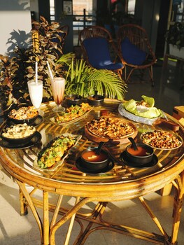 skyard hostel and homestay harsil valley