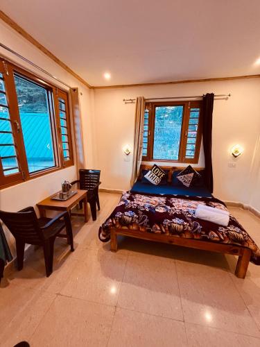 skyard hostel and homestay harsil valley