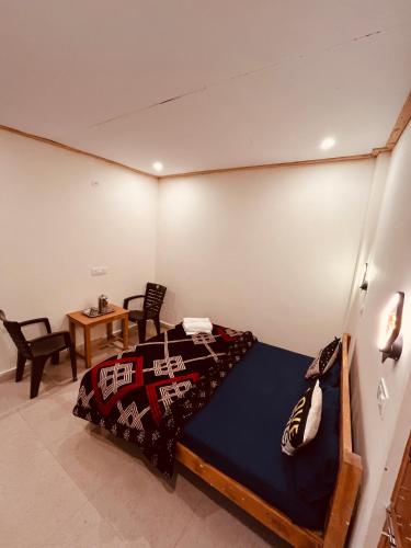 skyard hostel and homestay harsil valley