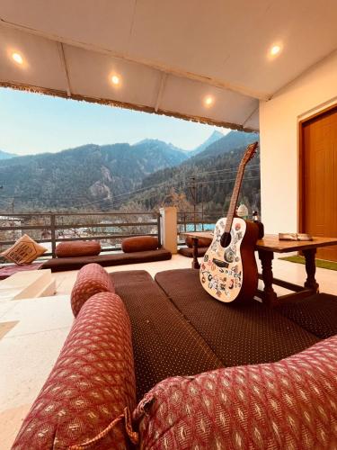 skyard hostel and homestay harsil valley