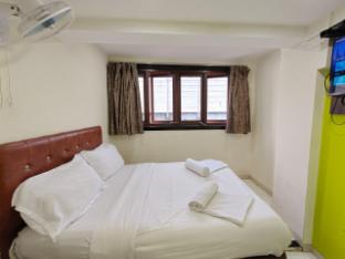 Sadguru Lodge,,2 star