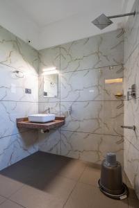 airnest airport residency