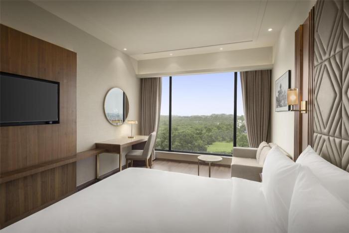 radisson hotel delhi mg road