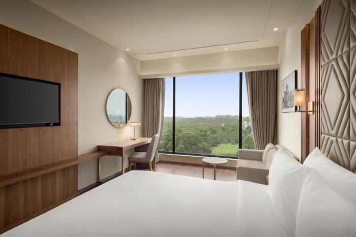 radisson hotel delhi mg road