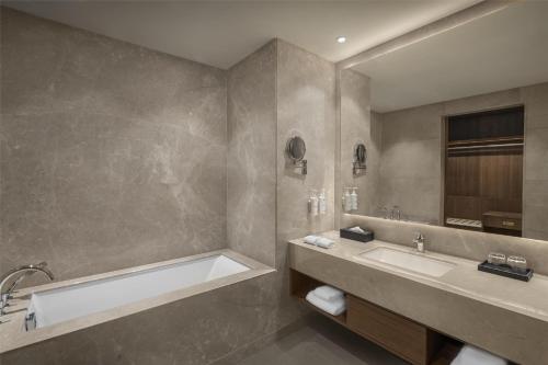 radisson hotel delhi mg road