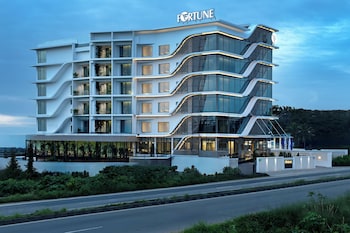 Fortune Airport Road Kochi,,4 star