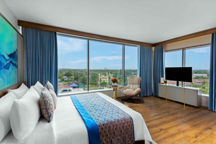 fortune airport road kochi