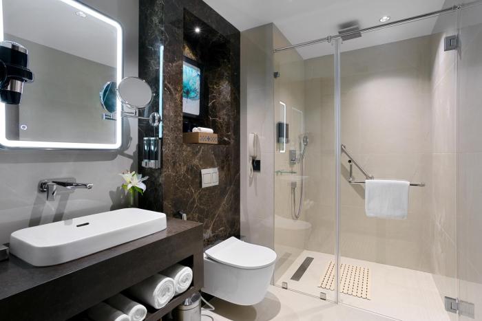 fortune airport road kochi